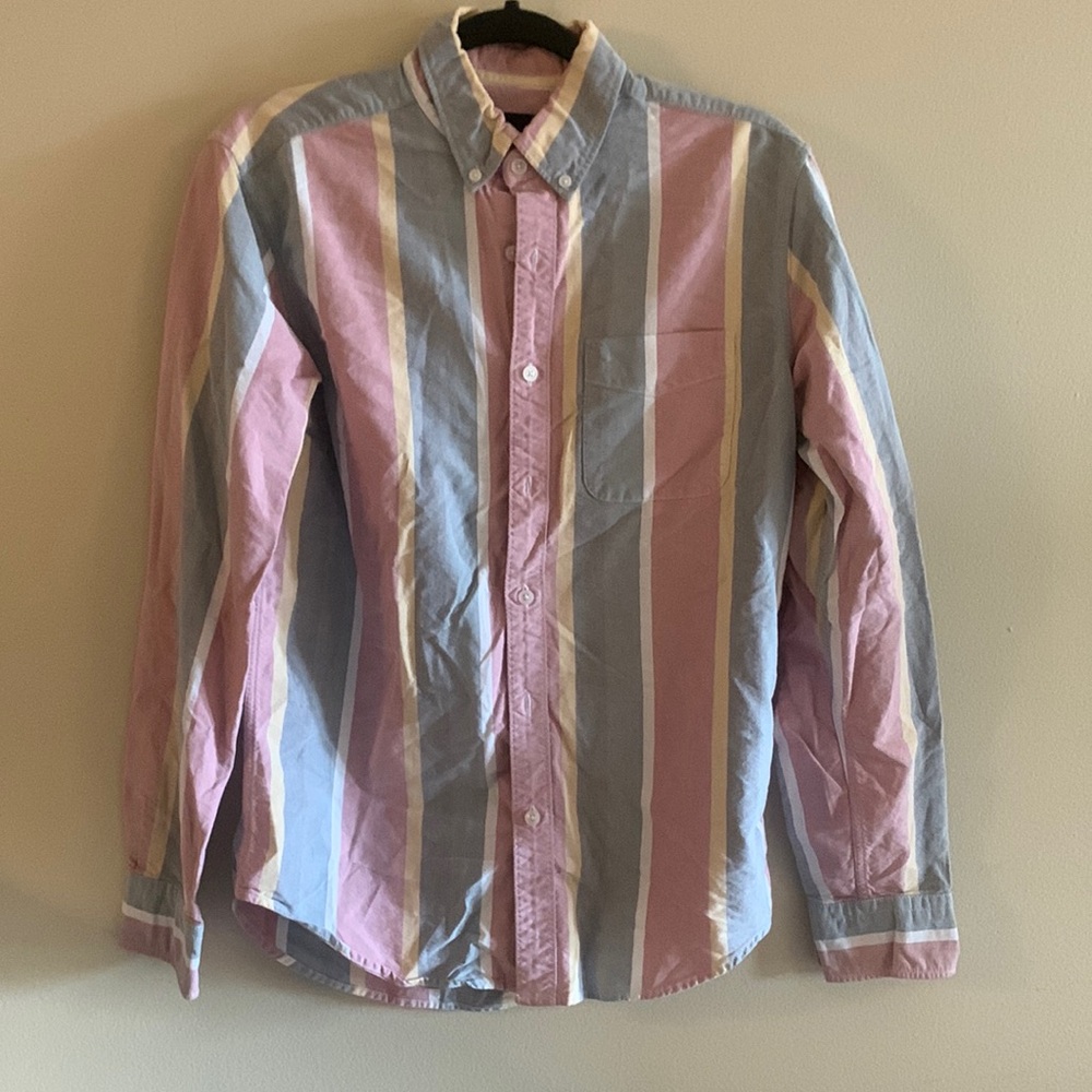 American Eagle Pink Striped Button Down